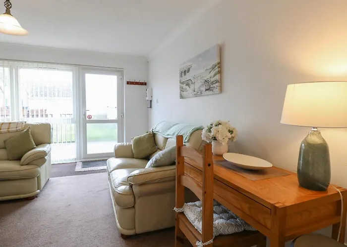 19 Waterside Park